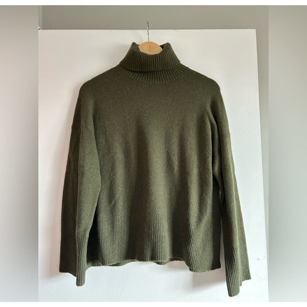 J Crew Womens Sweater Green Knit Turtle Neck Merino Wool Alpaca Size M